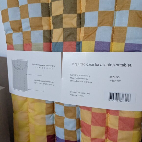 BAGGU Puffy Laptop Sleeve 16" - Check Multi (Checks on Checks) - Picture 3 of 3